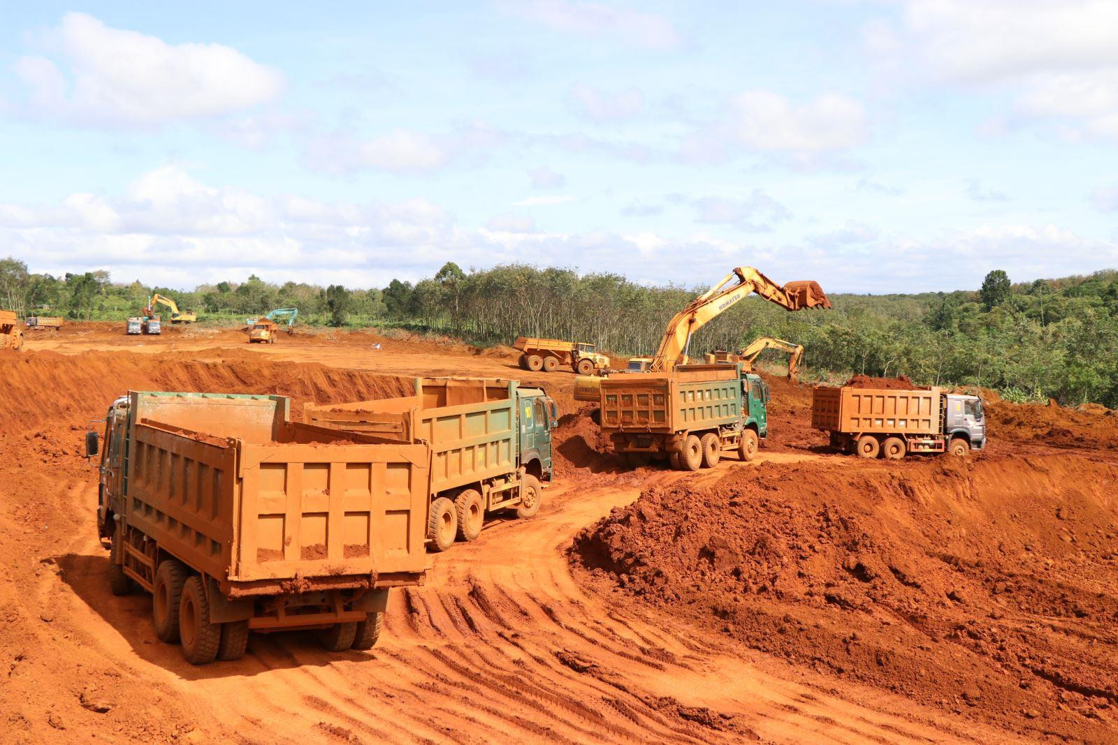 Nguy cơ thiếu quặng bauxite để sản xuất alumin do vướng mắc giải phóng mặt bằng