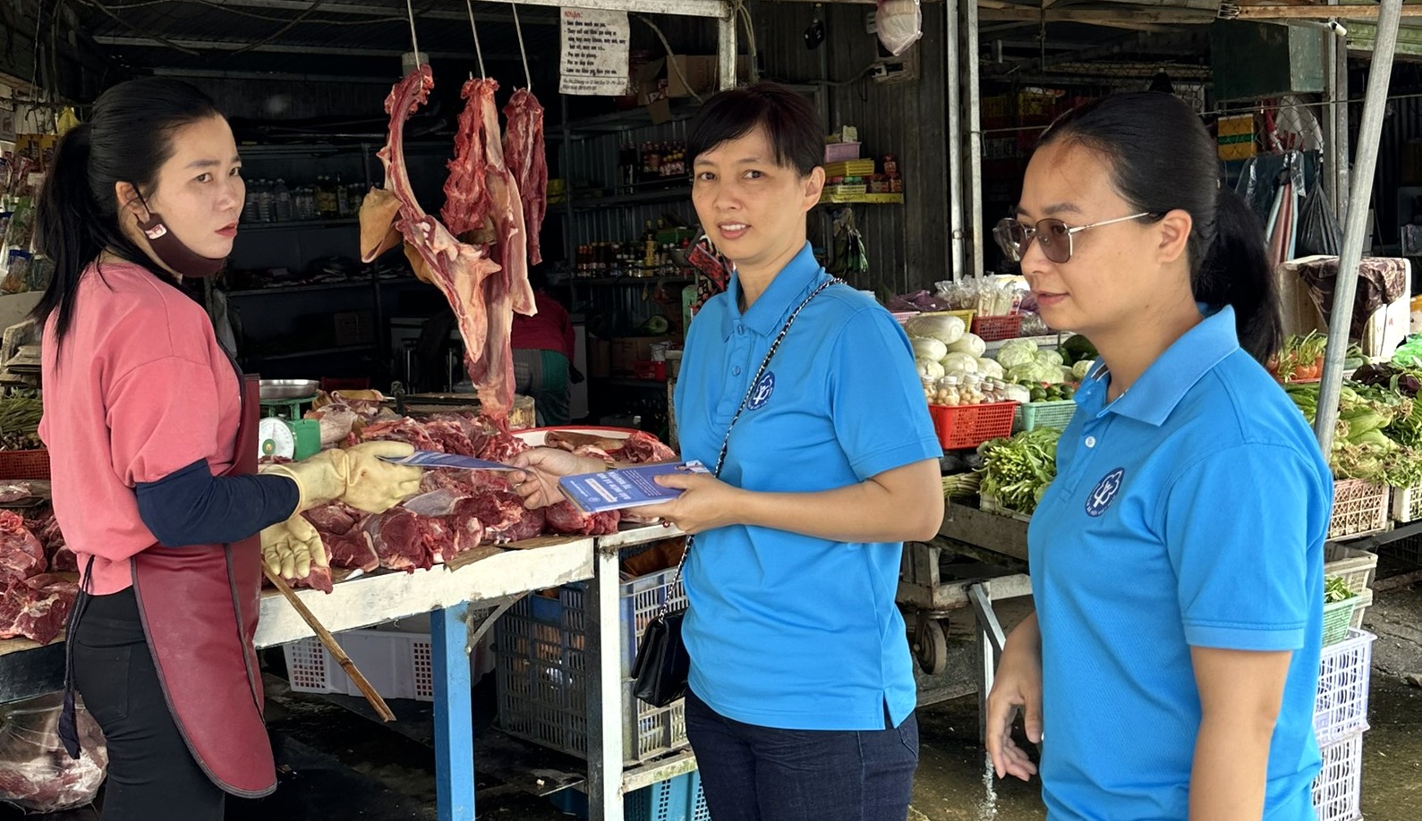 Ra quân tuyên truyền, vận động người dân tham gia bảo hiểm xã hội tự nguyện, bảo hiểm y tế hộ gia đình