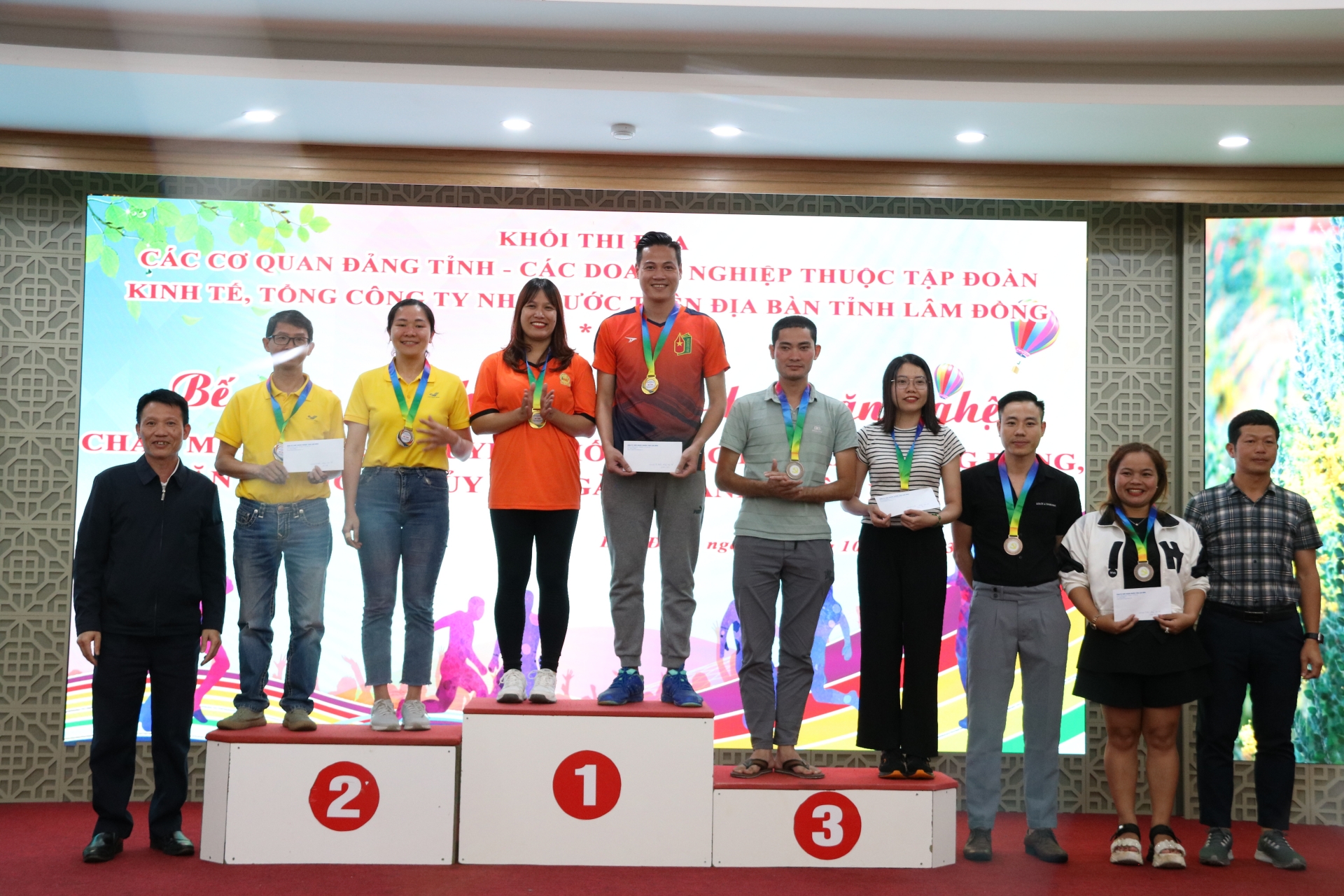 Hội thao Khối thi đua các cơ quan Đảng tỉnh Lâm Đồng và Khối thi đua các Doanh nghiệp tỉnh