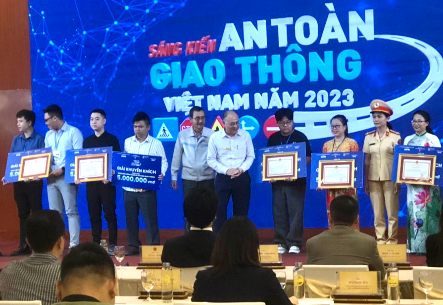 Giáo viên Lâm Đồng đoạt giải Khuyến khích Cuộc thi Sáng kiến An toàn giao thông Việt Nam năm 2023