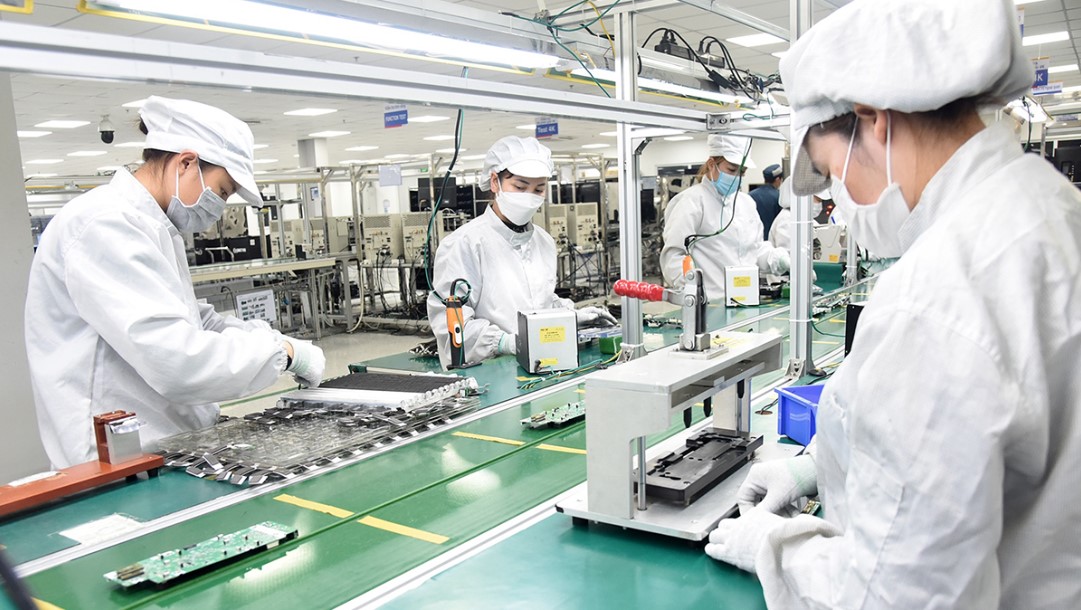 Sản xuất linh kiện điện tử tại Công ty TNHH Bumjin Electronics Vina, Quảng Ninh