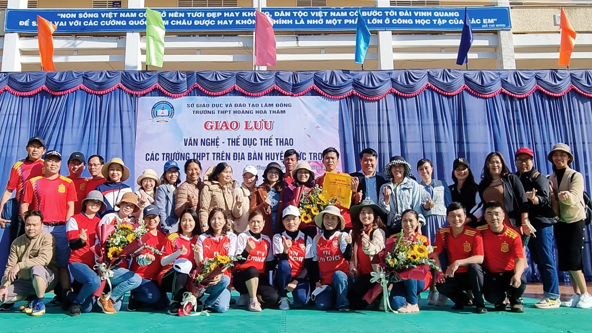 Công đoàn Trường THPT Chu Văn An quan tâm chăm lo đời sống đoàn viên