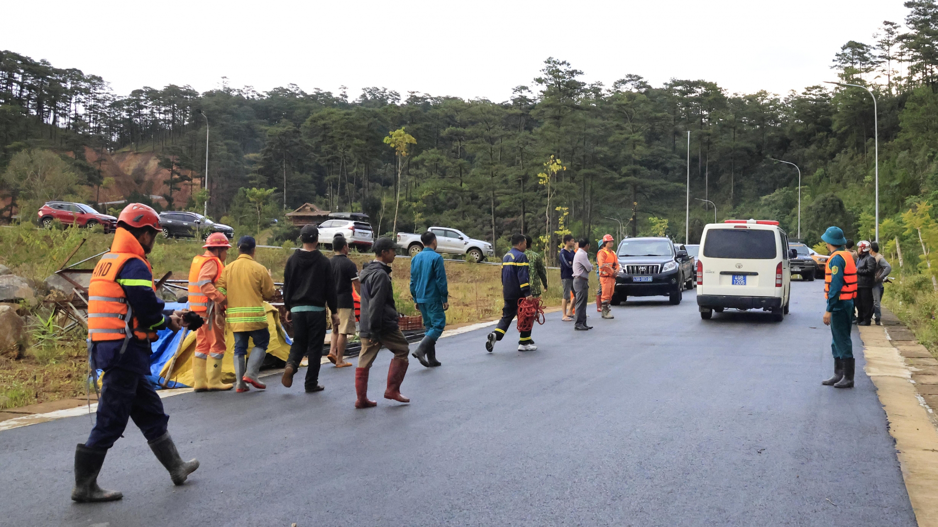 UBND tỉnh Lâm Đồng thông tin về vụ lũ quét cuốn trôi du khách tại Khu du lịch Làng Cù Lần