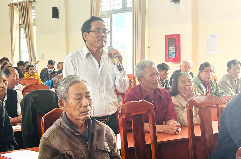 Cử tri huyện Đơn Dương kiến nghị tại buổi tiếp xúc