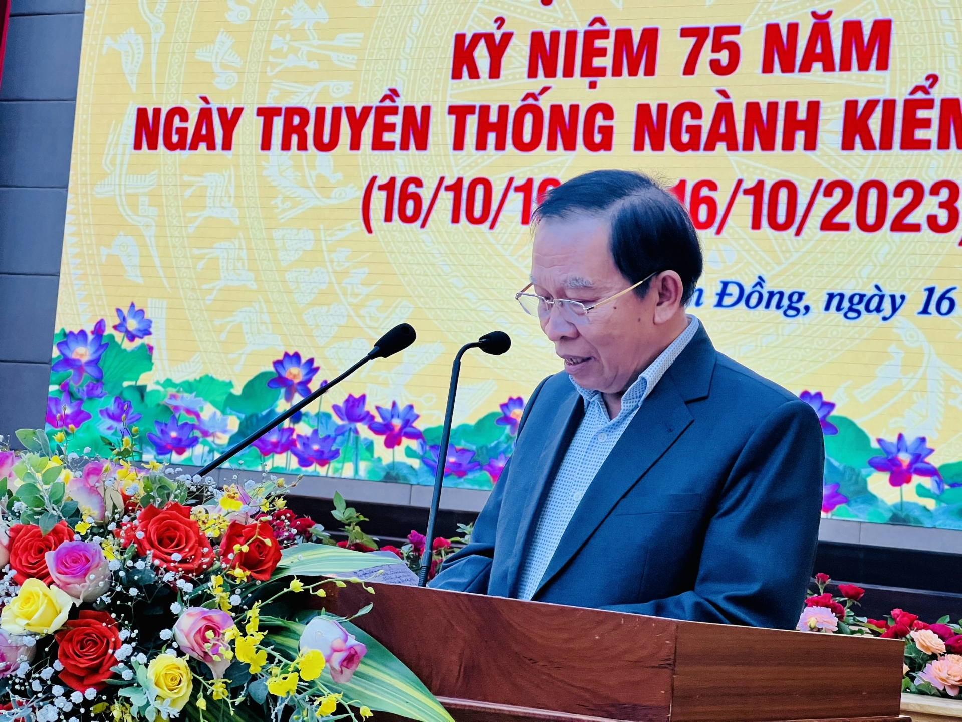 Đồng chí Vũ Công Tiến - nguyên Phó Bí thư Tỉnh ủy, nguyên Chủ nhiệm UBKT Tỉnh ủy phát biểu