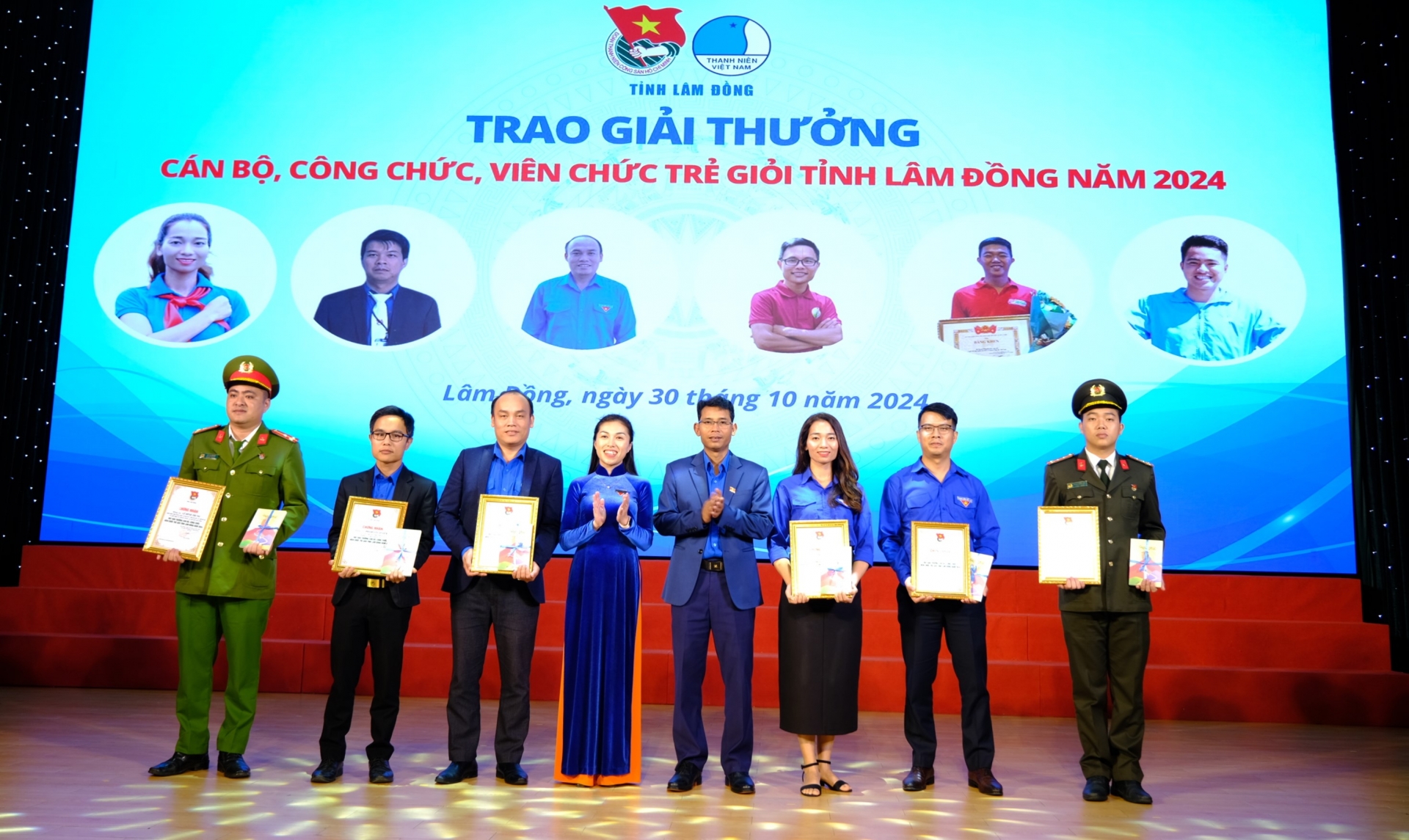 Tuyên dương 6 cá nhân đạt Giải thưởng “Cán bộ, công chức, viên chức trẻ giỏi” tỉnh Lâm Đồng năm 2024.