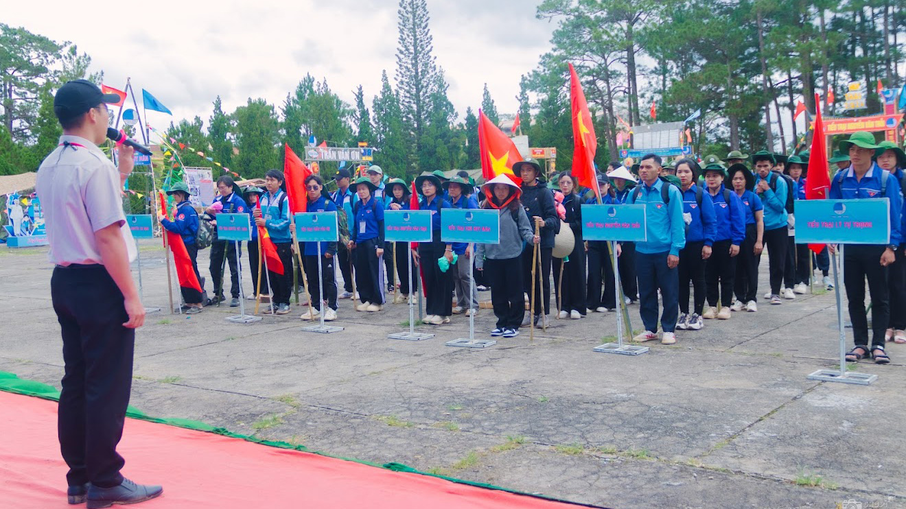 Hội trại có sự tham gia của hơn 160 trại sinh là cán bộ Đoàn - Hội