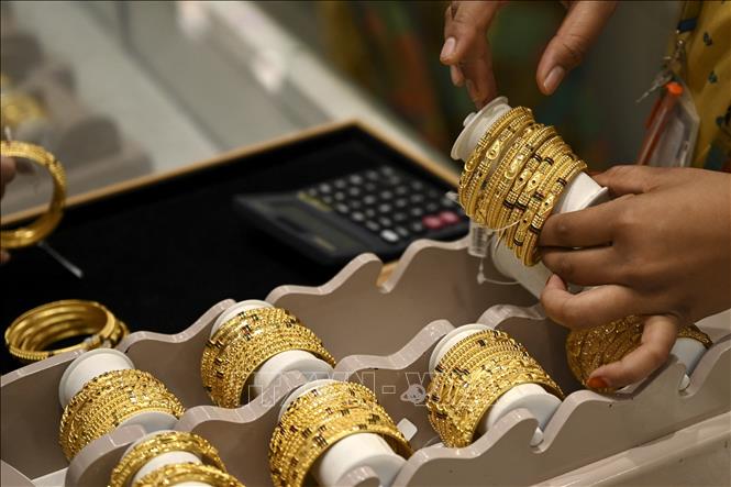 Nhu cầu vàng châu Á tăng mạnh bất chấp giá cao vì chiến sự Gaza