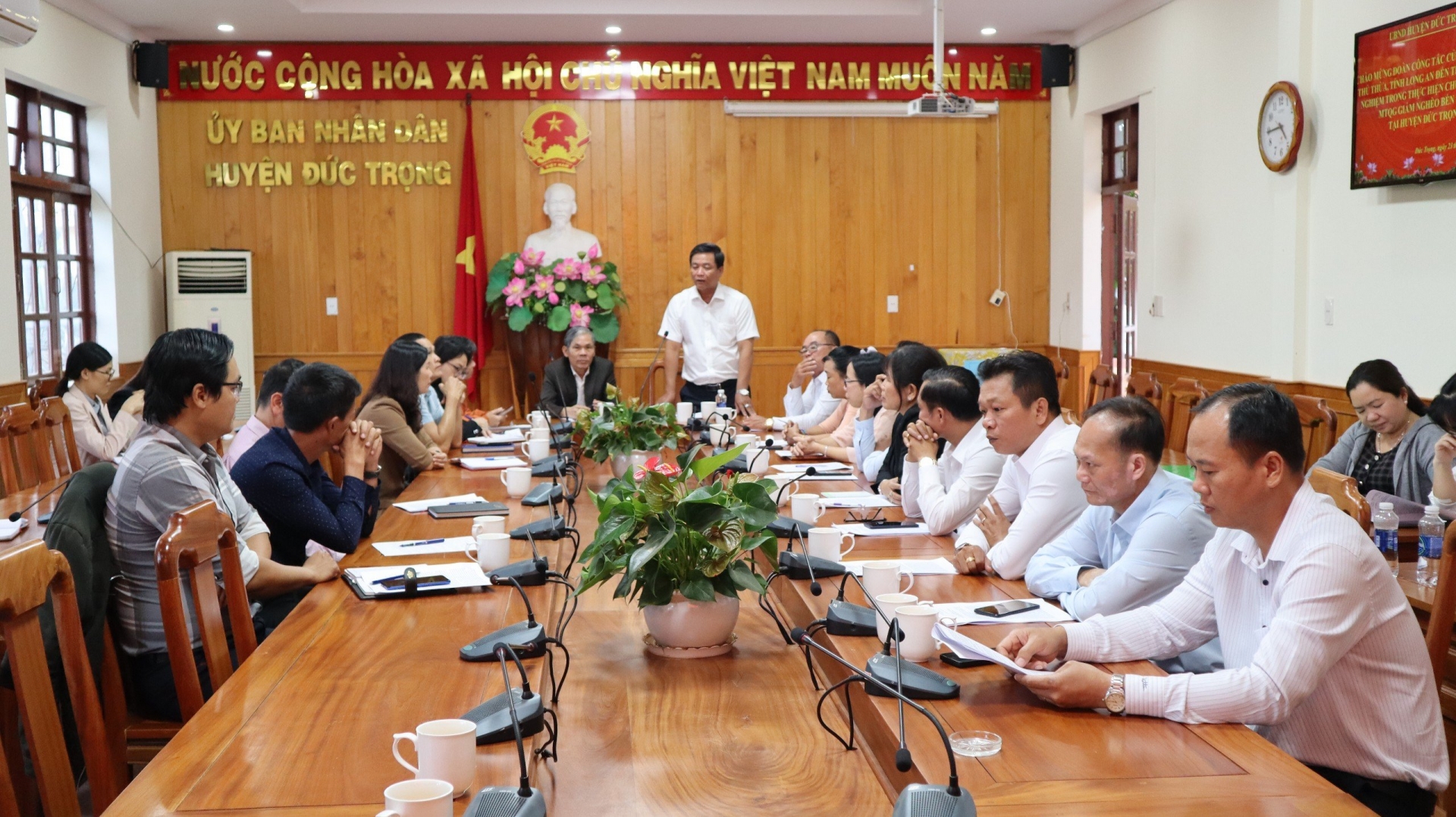 Đoàn công tác huyện Thủ Thừa đến tham quan, học tập kinh nghiệm tại huyện Đức Trọng