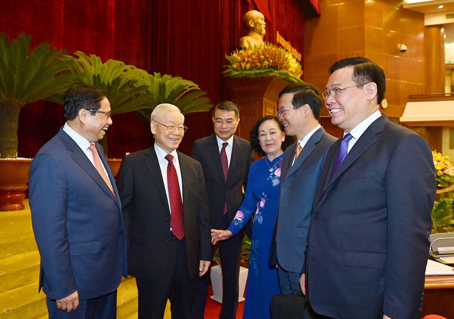 Tổng Bí thư Nguyễn Phú Trọng và các đồng chí lãnh đạo Đảng, Nhà nước dự phiên bế mạc Hội nghị Ban Chấp hành Trung ương Đảng giữa nhiệm kỳ khóa XIII