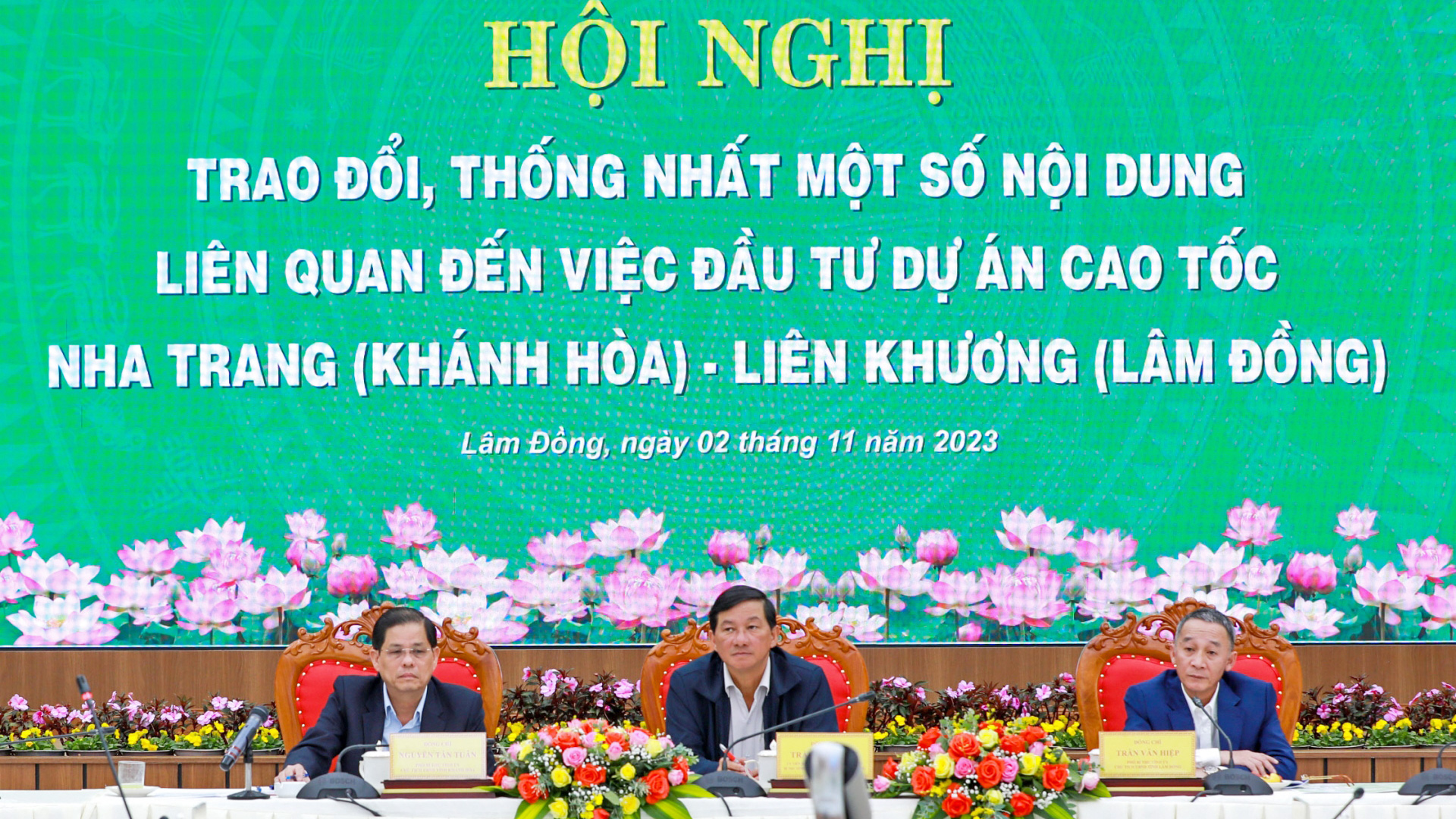 Lãnh đạo hai tỉnh Lâm Đồng và Khánh Hoà chủ trì hội nghị
