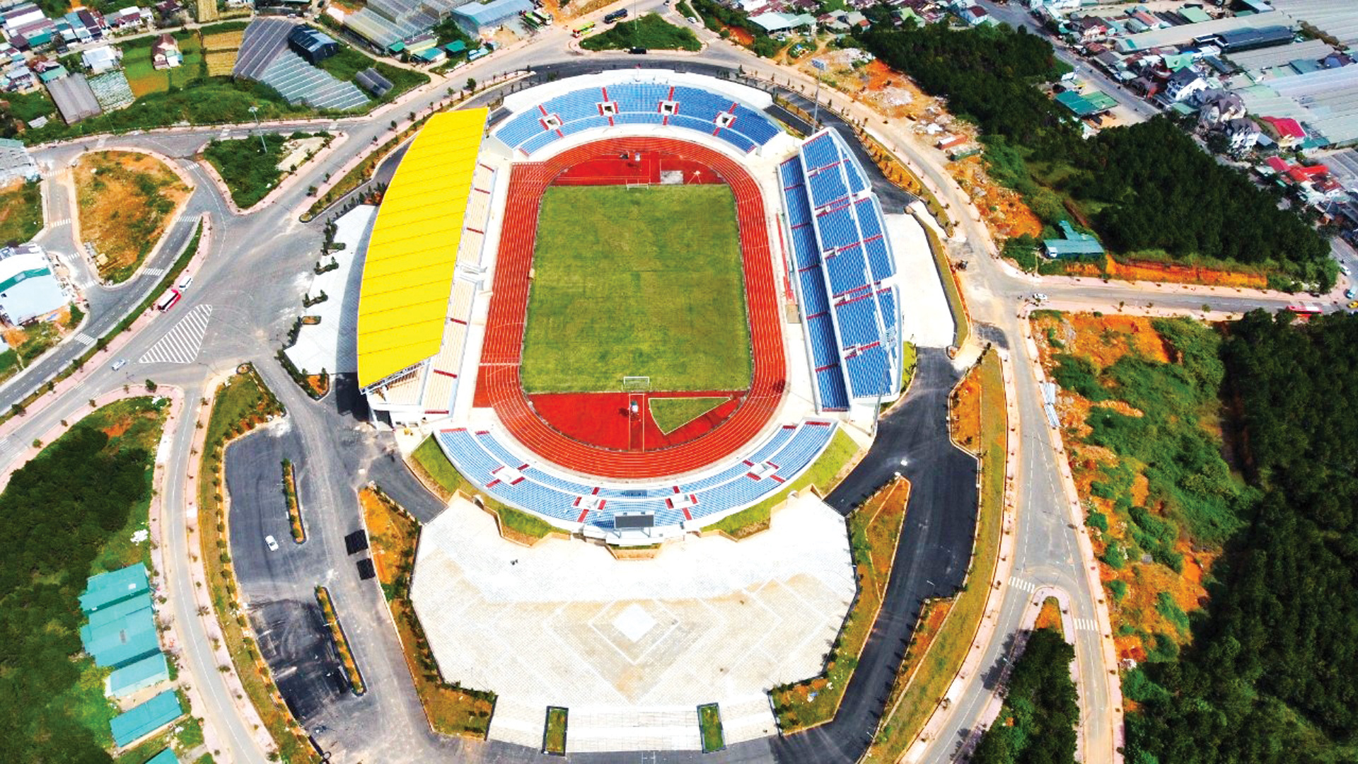 Sân vận động Đà Lạt nhìn từ trên cao