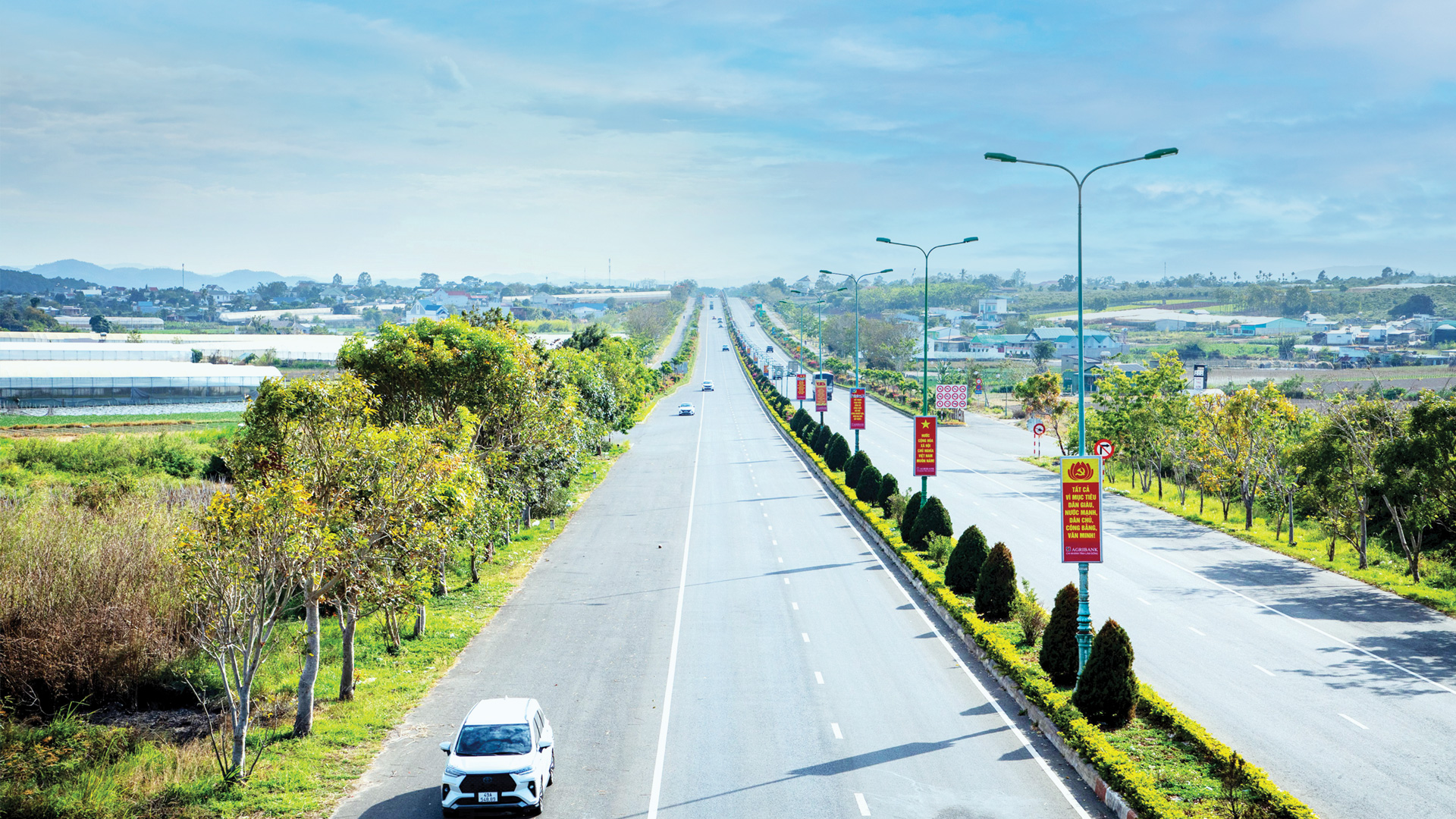 Nỗ lực thúc đẩy sớm khởi công cao tốc Tân Phú - Bảo Lộc