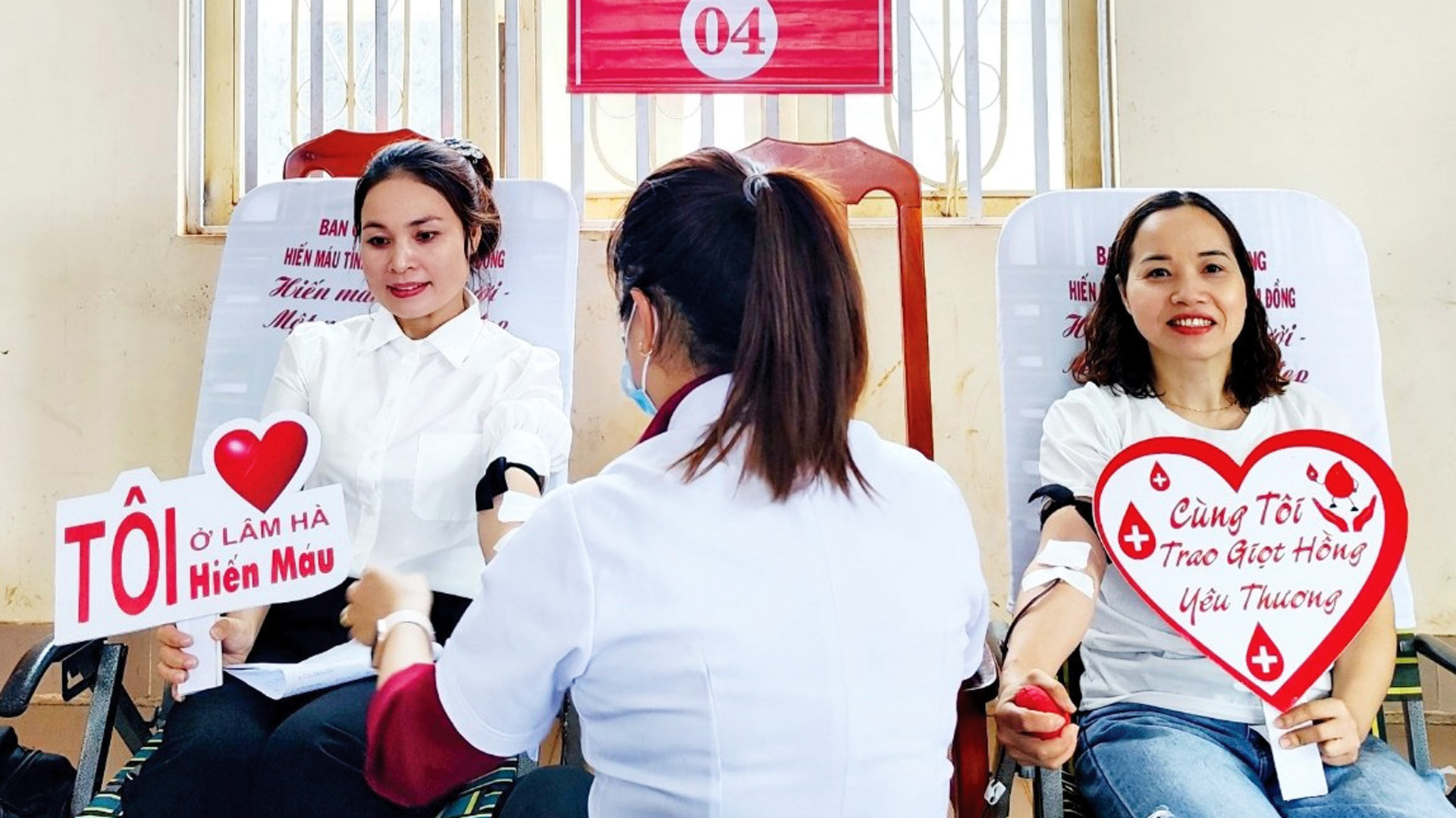  Tình nguyện viên tham gia hiến máu tại huyện Lâm Hà