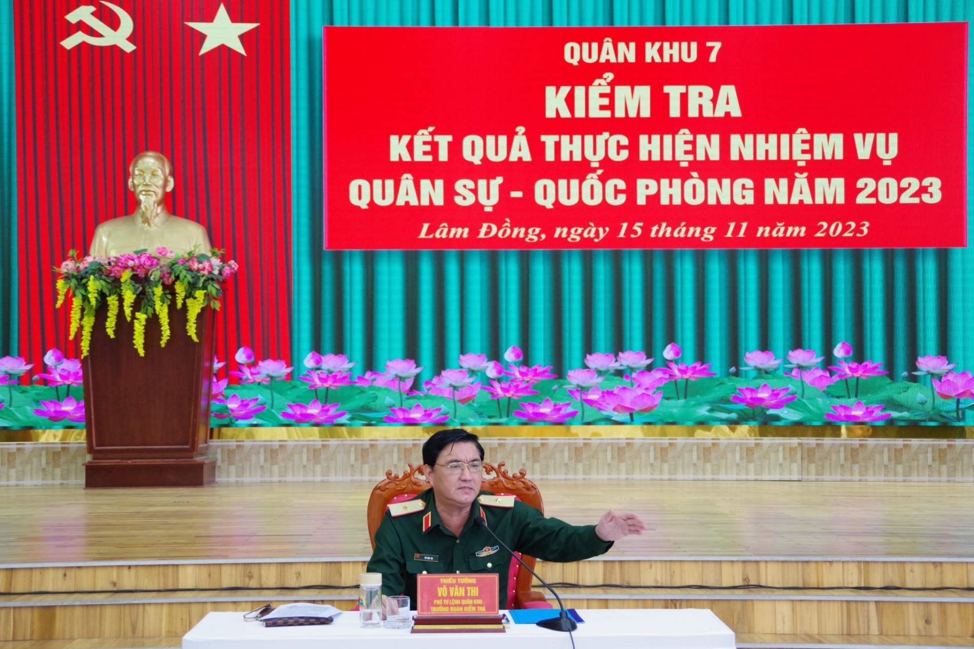 Thiếu tướng Võ Văn Thi - Phó Tư lệnh Quân khu kết luận kiểm tra