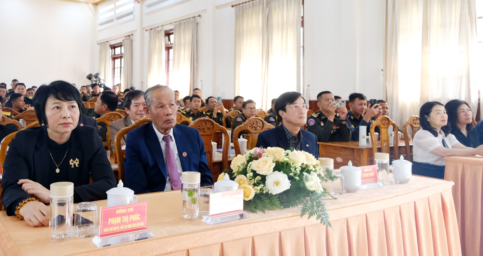 Đồng chí Phạm Thị Phúc - Phó Bí thư Tỉnh uỷ, Chủ tịch HĐND tỉnh tham dự lễ gặp mặt