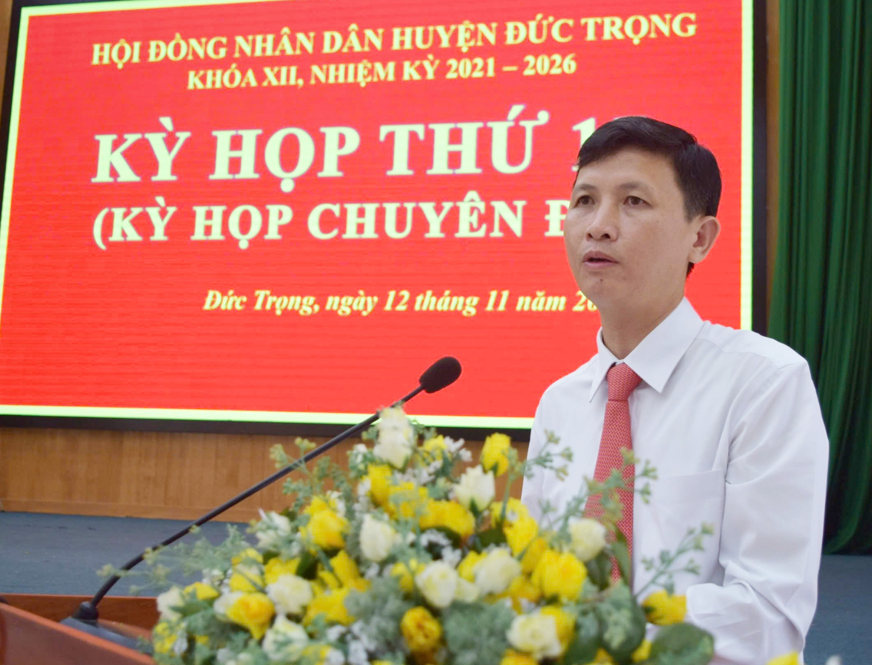 Đồng chí Hồ Quốc Trung - Chủ tịch HĐND huyện phát biểu bế mạc Kỳ họp