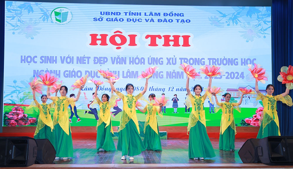 Biểu diễn văn nghệ tại Hội thi