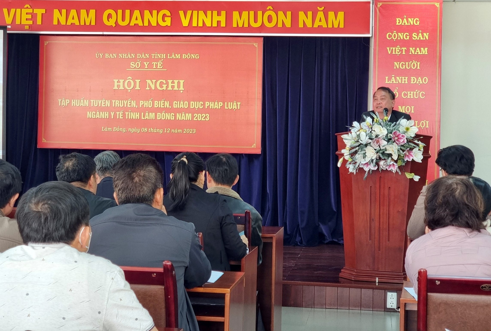 Ông Trịnh Văn Quyết –Phó Giám đốc Sở Y tế Lâm Đồng phát biểu khai mạc hội nghị