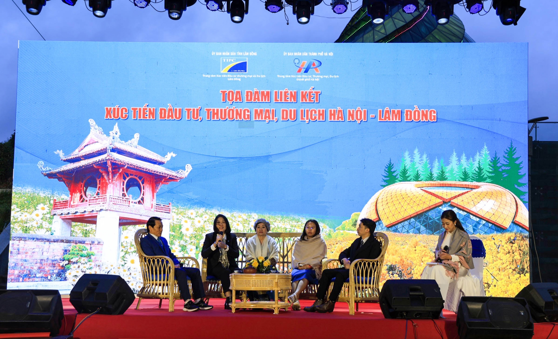 Tọa đàm Liên kết xúc tiến đầu tư, thương mại và du lịch Hà Nội – Lâm Đồng