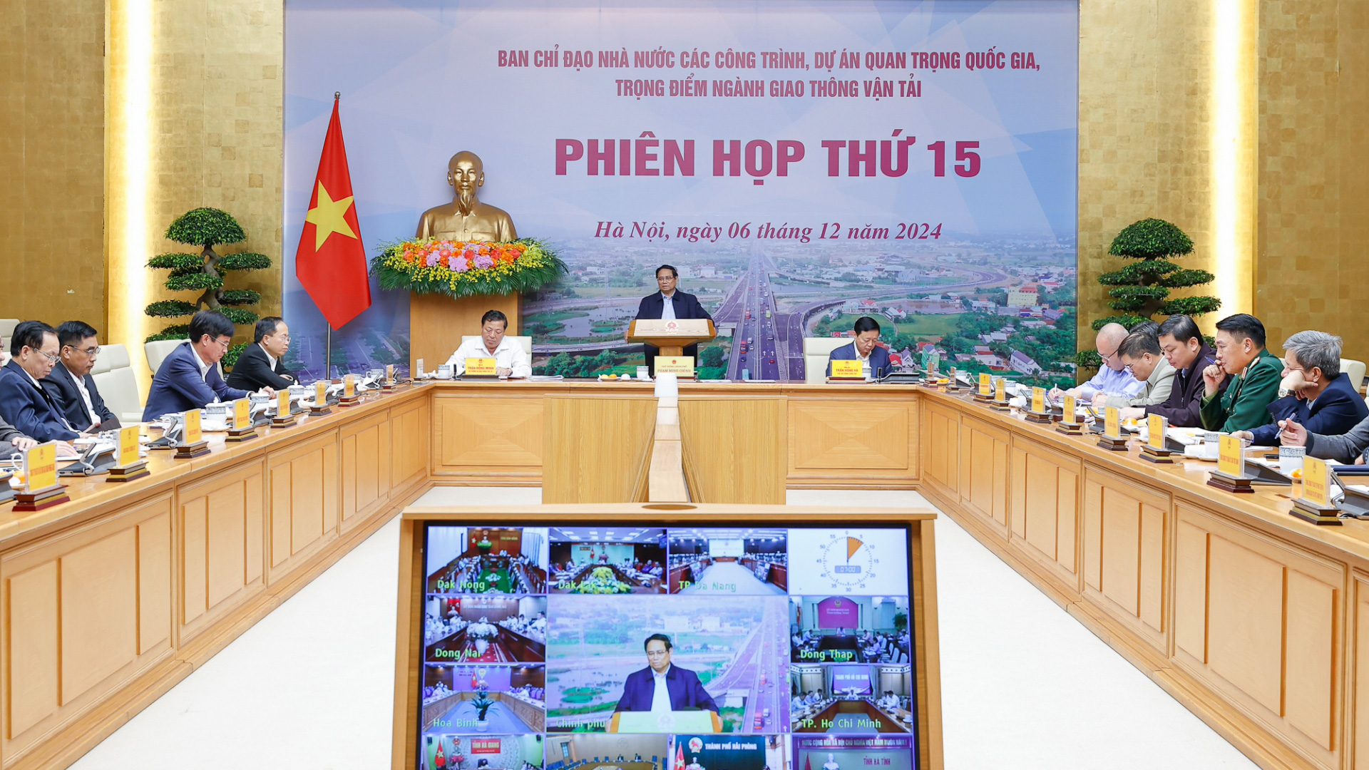 Thủ tướng Phạm Minh Chính: Lâm Đồng cần linh hoạt, ưu tiên phương án nhanh nhất, hiệu quả nhất để làm cao tốc