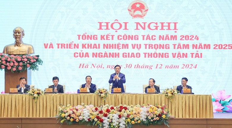 Phó Thủ tướng Trần Hồng Hà dự hội nghị tại đầu cầu Chính phủ.