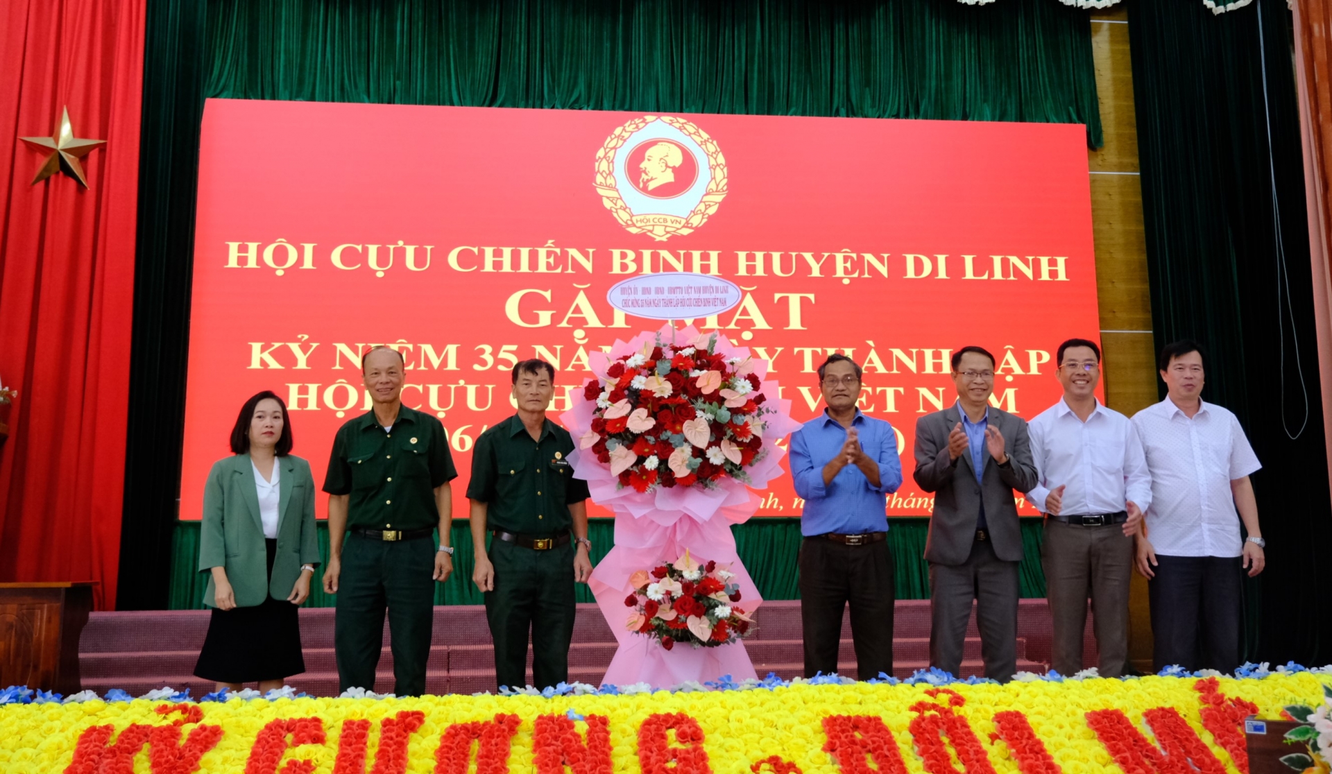 Di Linh: Gặp mặt truyền thống kỷ niệm 35 năm Ngày thành lập Hội Cựu chiến binh Việt Nam