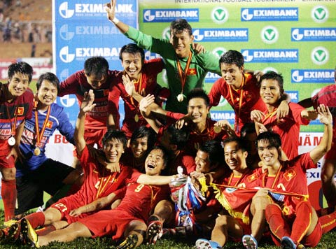 Tuyển Olympic Việt Nam vô địch Cup bóng đá 1000 năm Thăng Long – Hà Nội