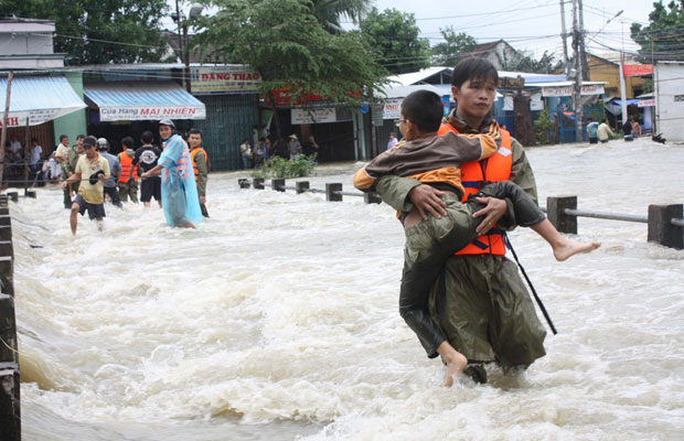 Mưa lớn gây lũ lụt tại Ninh Thuận, Khánh Hòa