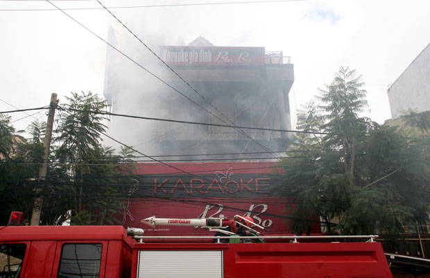 Đà Lạt:  Cháy lớn tại quán karaoke Bin Bo