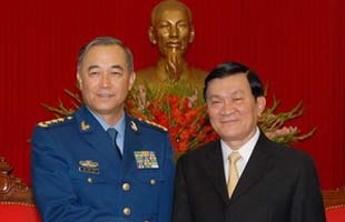 Thường trực Ban Bí thư Trương Tấn Sang tiếp Đoàn đại biểu Quân Giải phóng nhân dân Trung Quốc.