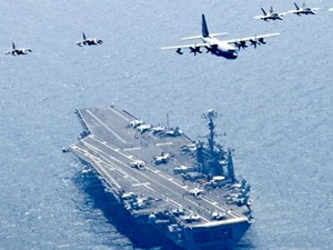 Tàu sân bay chạy bằng năng lượng hạt nhân Mỹ USS George Washington của Mỹ tham gia đợt tập trận Nhật-Mỹ lần này. 