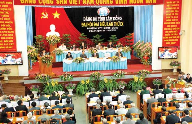 Từ Tân Mão (1951) đến Tân Mão (2011), Đảng ta đã họp 10 kỳ đại hội lãnh đạo đất nước phát triển đi lên
