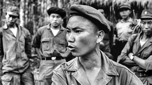 Tướng Vang Pao tại căn cứ Pa Dong năm 1961...  - Ảnh: Life