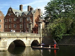 Đại học Cambridge là đại học hàng đầu thế giới