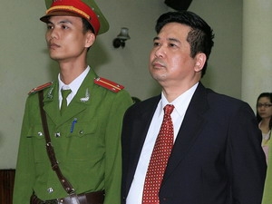 Bị cáo Cù Huy Hà Vũ tại phiên tòa. (Ảnh: Thống Nhất/TTXVN)