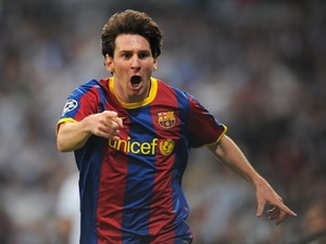 Messi đánh sập Bernabeu, Barca hẹn M.U ở Wembley