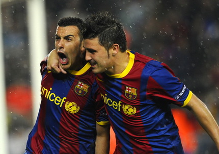 Niềm vui của Barca sau pha lập công của Pedro