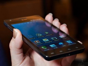 Samsung ra mắt chiếc smartphone Infuse 4G tại Mỹ