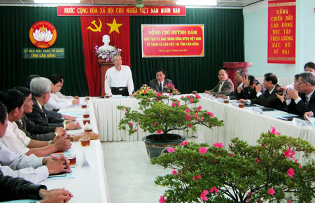 Đồng chí Huỳnh Đảm làm việc với MTTQ tỉnh Lâm Đồng vào sáng 20/6.