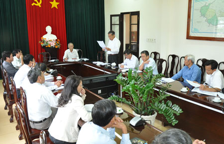 Toàn cảnh buổi làm việc tại Thành ủy Bảo Lộc. 
