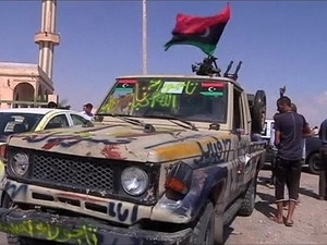 Lực lượng nổi dậy ở Libya (Ảnh: BBC)