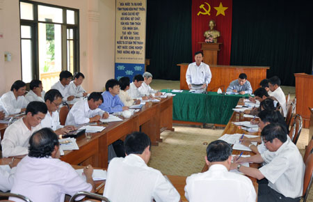 Không hoàn thành kế hoạch thu ngân sách năm, tổ chức Đảng của đơn vị đó sẽ không được công nhận TSVM