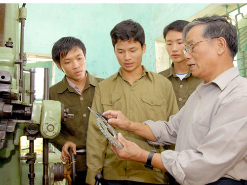 Nam Định “thanh lọc” giáo viên tại chức
