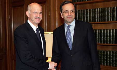 Thủ tướng George Papandreou và ông Antonis Samaras.