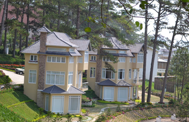 Lâm Đồng: Ban hành đơn giá xây dựng mới biệt thự, nhà ở, nhà kính