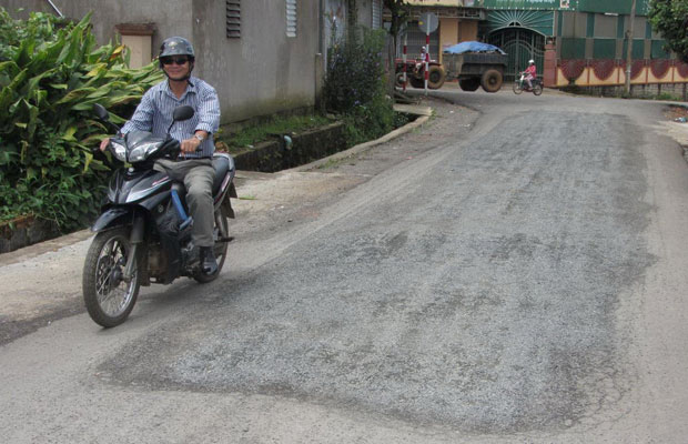 Bảo Lộc: Đường vừa làm xong đã hỏng