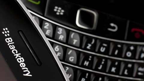 RIM ngừng bán điện thoại BlackBerry vì Nokia?