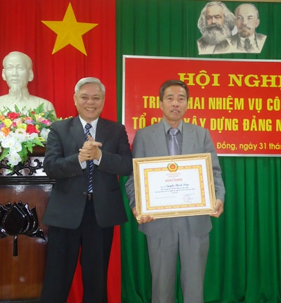 Triển khai nhiệm vụ công tác tổ chức xây dựng Đảng năm 2013