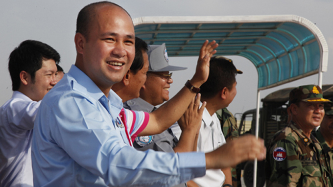 Hai con Thủ tướng Hun Sen tranh cử đại biểu quốc hội